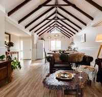 Maison Magnolia - Spacious Cozy Town House - Darwin Holiday