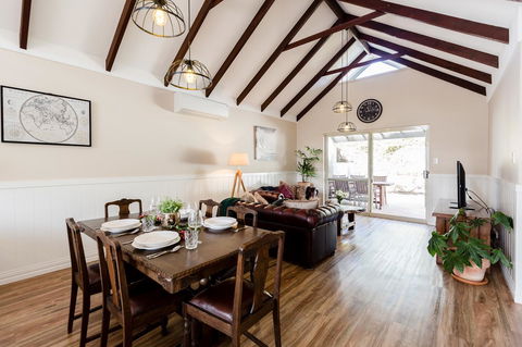 Maison Magnolia - Spacious Cozy Town House - Darwin Holiday 1