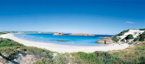 Esperance YHA - Darwin Holiday 24