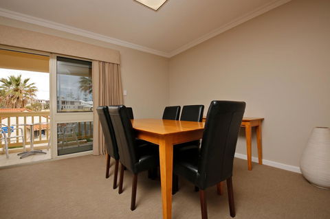 The Marina Hotel - Mindarie - Darwin Holiday 11