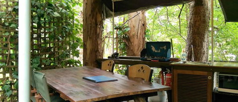 Black Cockatoo Lodge - Darwin Holiday 1