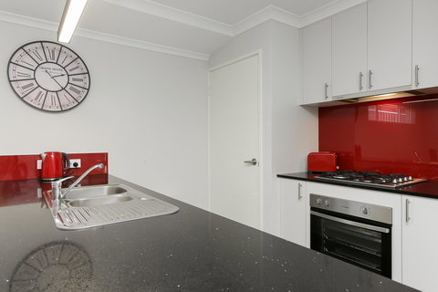 Perth Comfy Stays - Darwin Holiday 17