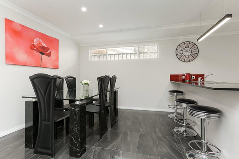 Perth Comfy Stays - Darwin Holiday 20