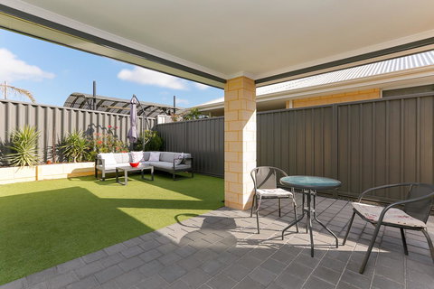 Perth Comfy Stays - Darwin Holiday 12