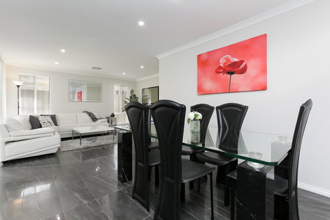 Perth Comfy Stays - Darwin Holiday 19