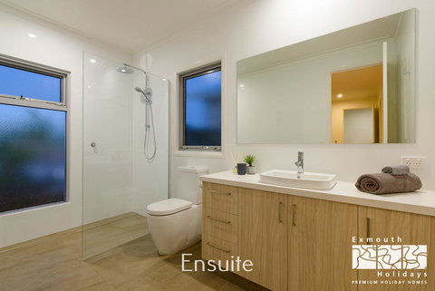 20 Madaffari Drive - Darwin Holiday 12