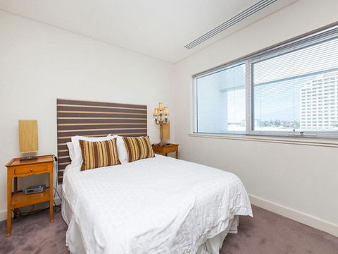 Beachfront Penthouse & Huge Terrace - Darwin Holiday 8