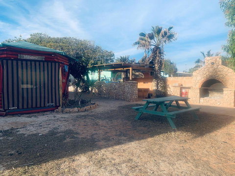 Shark Bay Cottages - Darwin Holiday 37