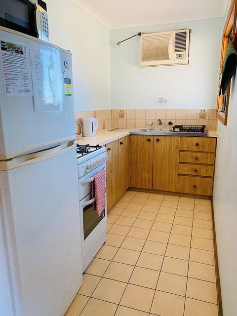 Shark Bay Cottages - Darwin Holiday 3