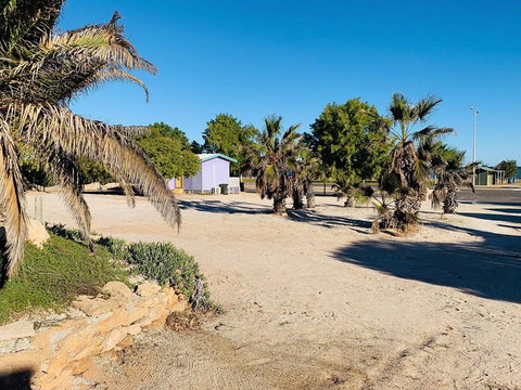 Shark Bay Cottages - Darwin Holiday 12