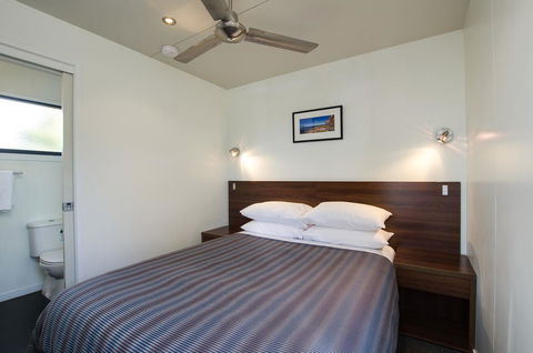 Swansea Beach Chalets - Darwin Holiday 20