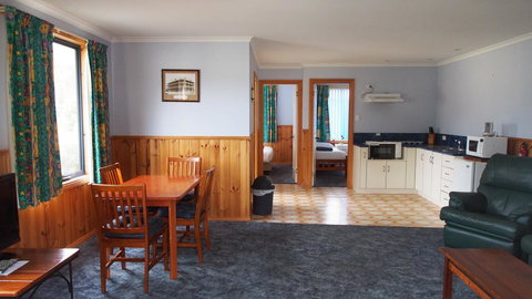 Strahan Retreat Holiday Park - Darwin Holiday 15