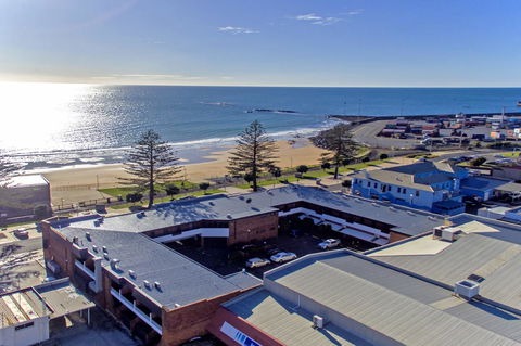 Beachfront Voyager Motor Inn - Darwin Holiday 5