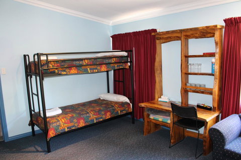 Tullah Lakeside Lodge - Darwin Holiday 8