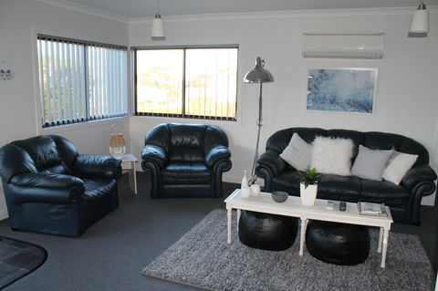 Bircoo Cottage Beach And Golf Getaway - Darwin Holiday 7