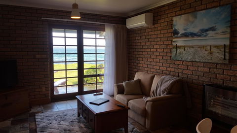 Stanley Village Waterfront Accommodation - Darwin Holiday 2