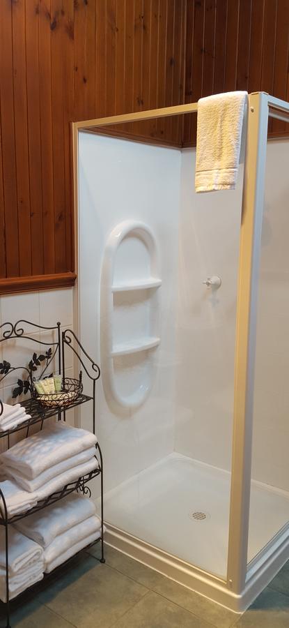 Stanley Village Waterfront Accommodation - Darwin Holiday 8