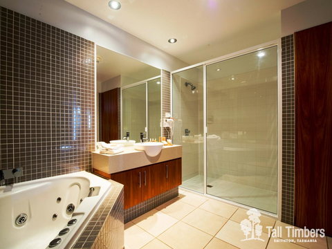 Tall Timbers Tasmania - Darwin Holiday 20