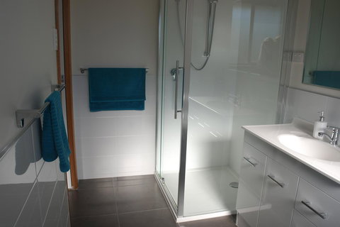 Modern 2 Bedroom Appartment - Darwin Holiday 10