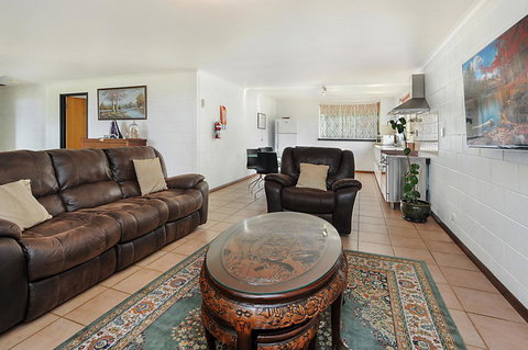 Harvey Farm Lodge - Darwin Holiday 17