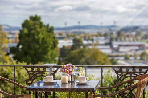 Coach House Launceston - Darwin Holiday 27