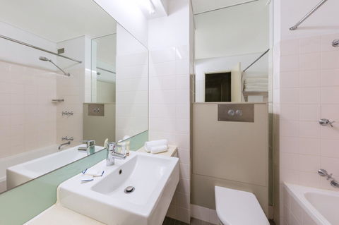 Best Western Plus Launceston - Darwin Holiday 10