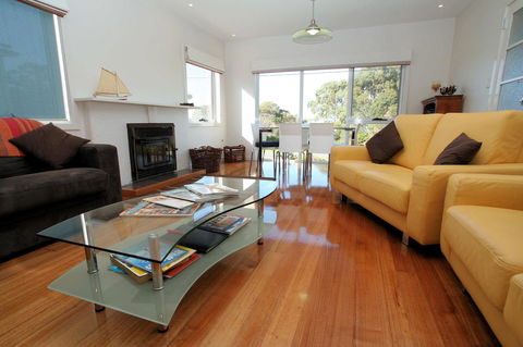 Bridport Holiday Rental - Darwin Holiday 11