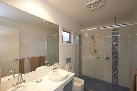 Bridport Holiday Rental - Darwin Holiday 5