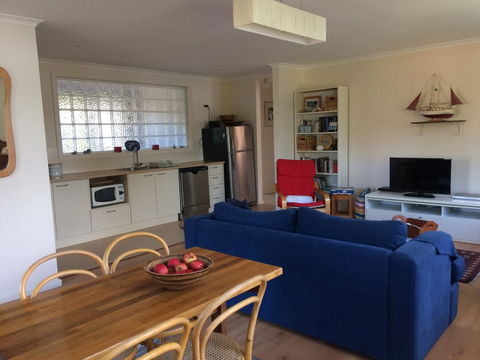 Anchorage Waterfront Retreat - Darwin Holiday 5