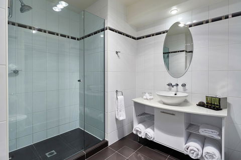 Peppers Seaport Hotel - Darwin Holiday 8