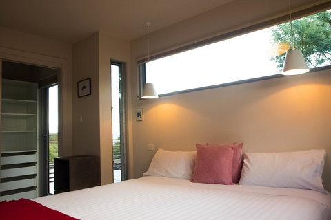 Eagle Peaks At Freycinet - Darwin Holiday 7