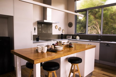 Eagle Peaks At Freycinet - Darwin Holiday 25