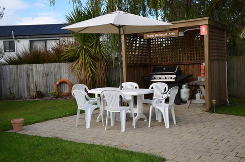 Castaway Holiday Apartments - Darwin Holiday 13