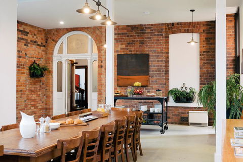 The Florance - Darwin Holiday 8