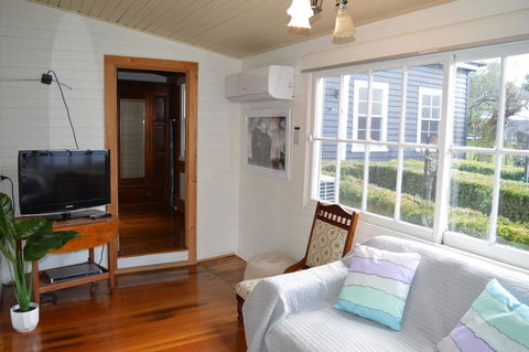 The Dragonfly Inn - Darwin Holiday 9