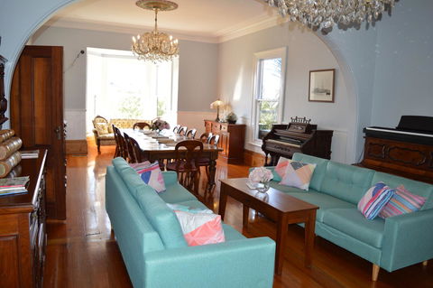 The Dragonfly Inn - Darwin Holiday 2