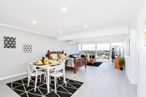 Views Forever - Devonport - Darwin Holiday 4