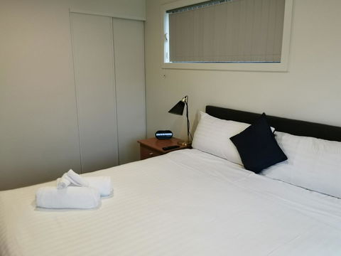 Youngtown Executive Apartments - 2BR Included, Free Parking & Wifi, Sofa Bed & Cot Fee Applies - Darwin Holiday 12
