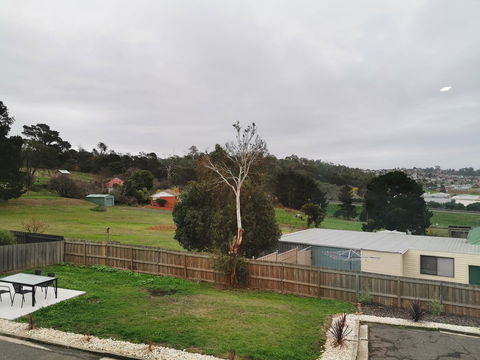 Youngtown Executive Apartments - 2BR Included, Free Parking & Wifi, Sofa Bed & Cot Fee Applies - Darwin Holiday 23