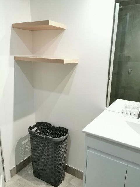 Youngtown Executive Apartments - 2BR Included, Free Parking & Wifi, Sofa Bed & Cot Fee Applies - Darwin Holiday 25