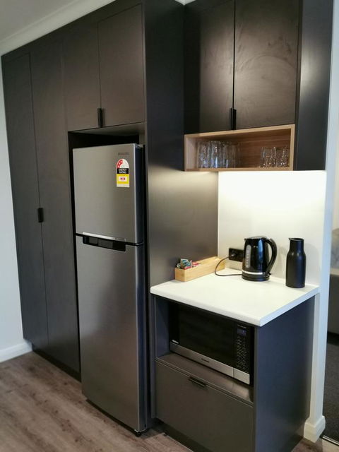 Youngtown Executive Apartments - 2BR Included, Free Parking & Wifi, Sofa Bed & Cot Fee Applies - Darwin Holiday 29