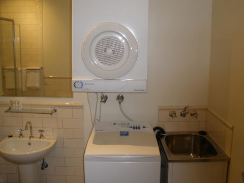 Launceston Central Apartment Hotel Official - Darwin Holiday 23