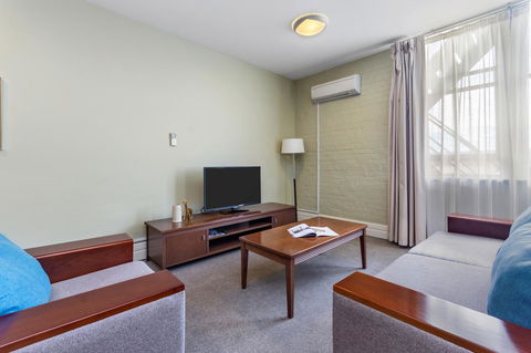 Launceston Central Apartment Hotel Official - Darwin Holiday 14
