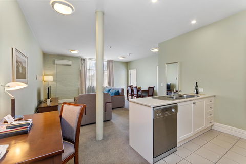 Launceston Central Apartment Hotel Official - Darwin Holiday 15