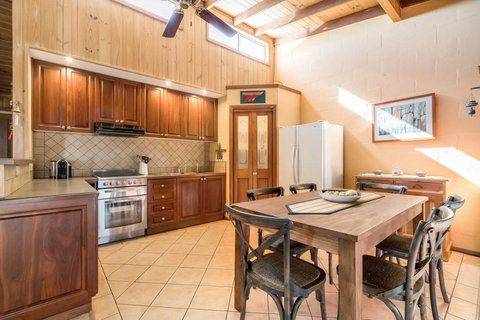 Freycinet Panorama - Darwin Holiday 8