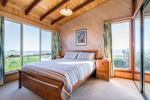 Freycinet Panorama - Darwin Holiday 11