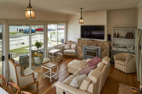 The Ultimate Beach House - Darwin Holiday 3