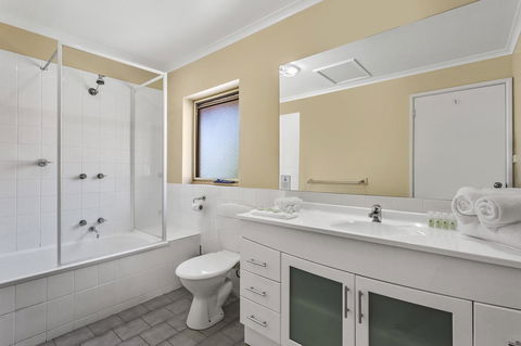 Elphin Serviced Apartments - Darwin Holiday 38