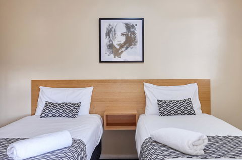 Elphin Serviced Apartments - Darwin Holiday 3