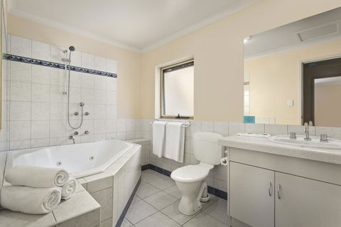 Elphin Serviced Apartments - Darwin Holiday 37